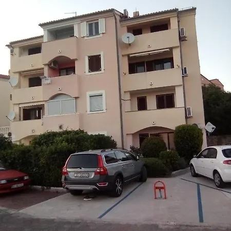 17675a Crikvenica